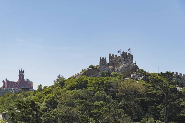 Castelo mourisco e Palácio da Pena — Fotografia de Stock