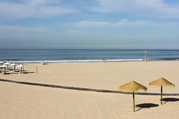 Sun hats of the Carcavelos Beach — Stock Photo, Image