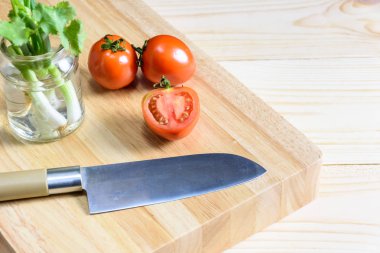 sebze yemek için hazırlanıyor