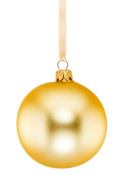 Beyaz arkaplanda izole edilmiş sarı noel topu
