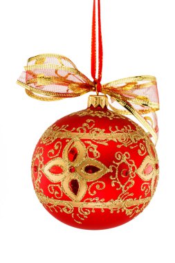 kurdele beyaz zemin üzerine izole kırmızı Noel top