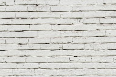 Beyaz renkte boyalı duvara önden görünümü