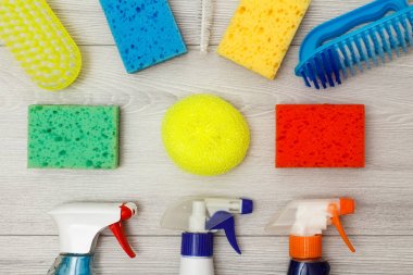 Püskürtme su, temizlik için sentetik süngerler renk ve br toz