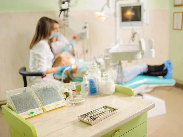 Zahnarztwerkzeuge. Medizinische Geräte — Stockfoto