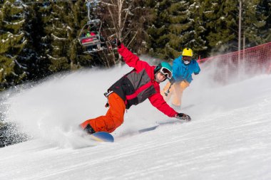 insanlar sürme ve Kayak keyfini çıkarın