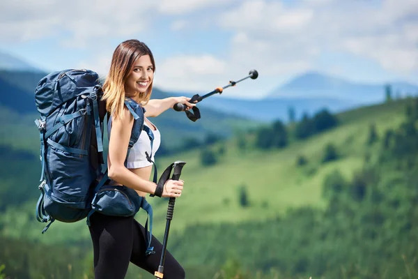 Sporty woman tourist — Stock Photo, Image