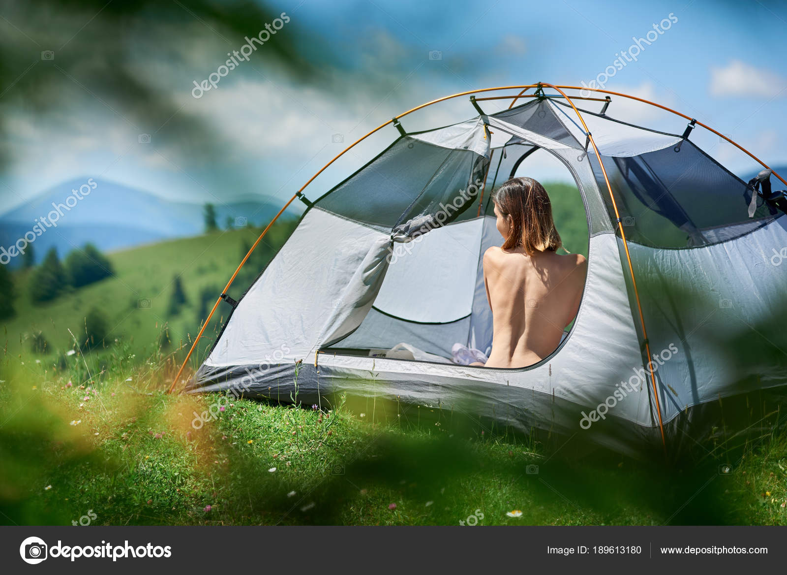 naked redhead in tent lanka sex girl pic