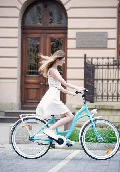 Lovely Girl Light Dress Sneakers Blue Retro Bike Background Old — Stock Photo, Image