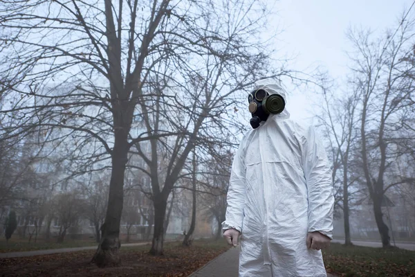 Close Scientist Looking Aside Standing Autumn Trees — Stock Photo, Image