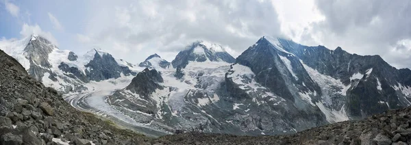 Panoráma Pillanatkép Egy Hegygerincen Havas Sziklás Hegyek Svájci Alpokban Ober — Stock Fotó