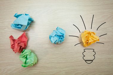 Kavram, fikir renkli kağıt