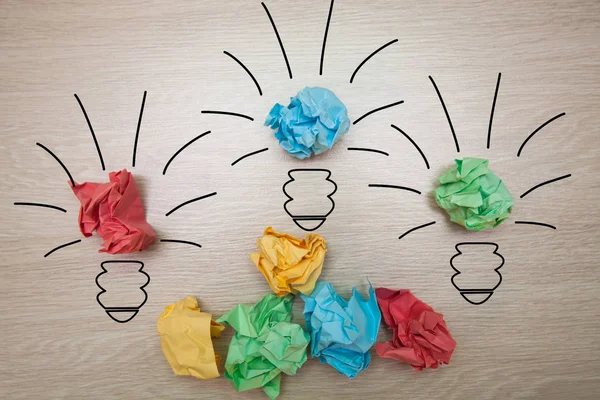 Kavram, fikir renkli kağıt