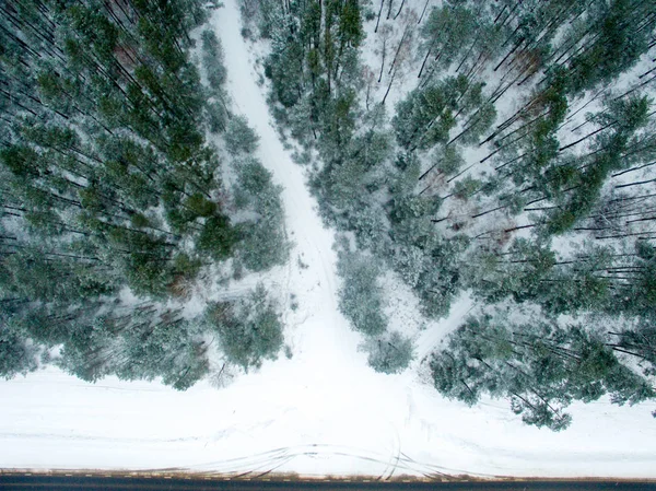 Χειμώνας Δάσος Και Δρόμο Θέα Από Ψηλά Φωτογραφία Τραβήχτηκε Ένα — Φωτογραφία Αρχείου