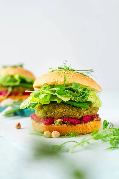 Homemade Vegan Burgers Chickpea Pattie Green Peas Beetroot Hummus White — Stock Photo, Image