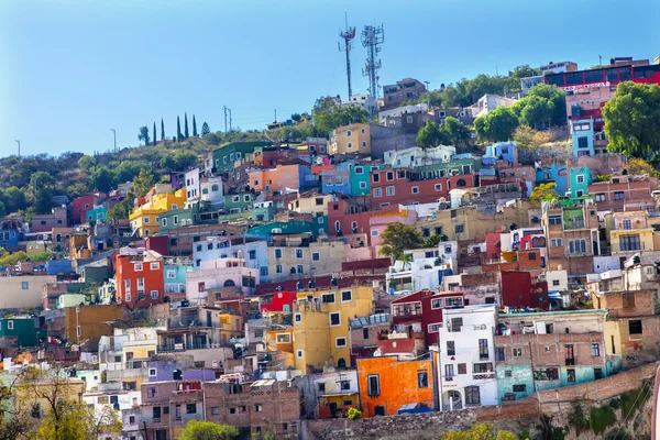 Många färgade hus guanajuato Mexiko — Stockfoto