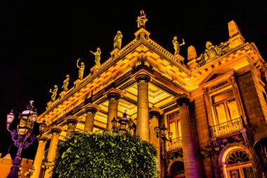 Juarez tiyatro heykeller Guanajuato Meksika