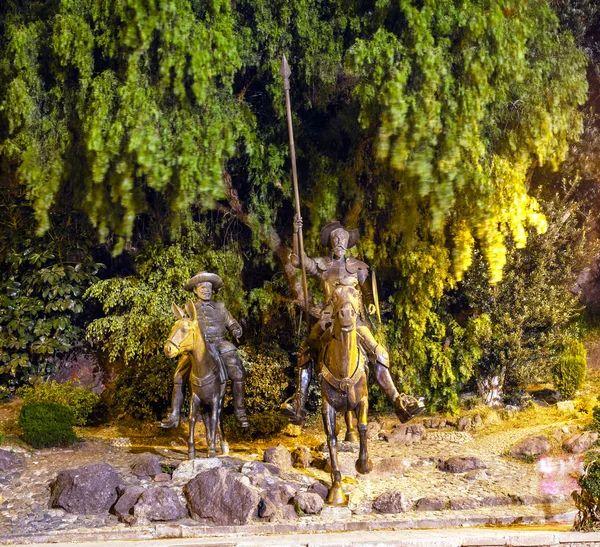 Don Quijote Sancho Panza szobrok Plaza Allende Guanajuato, Mexikó — Stock Fotó