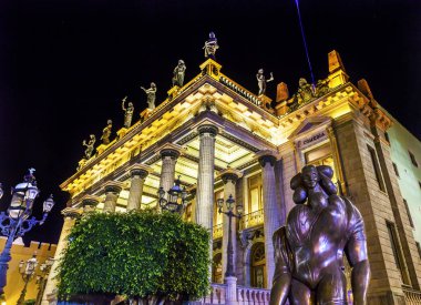 Juarez tiyatro heykeller Guanajuato Meksika