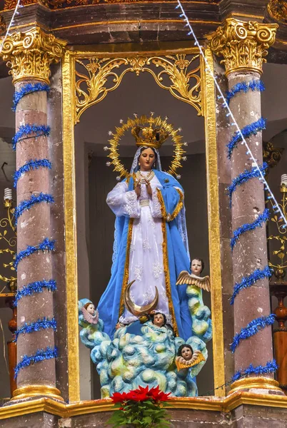 Mary standbeeld klooster Onbevlekte Ontvangenis nonnen San Miguel de Allende, Mexico — Stockfoto