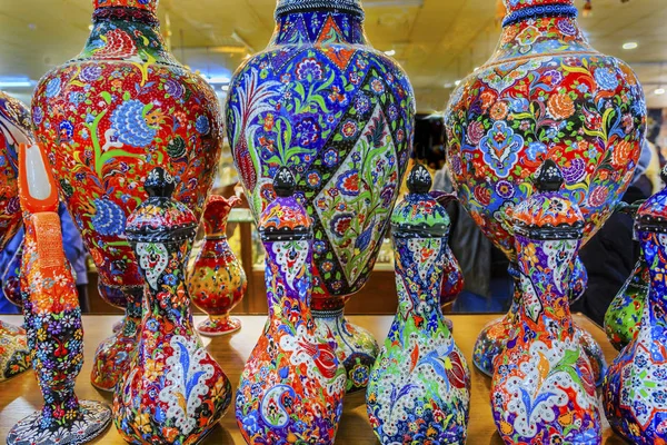 Antichi disegni arabi islamici vasi di ceramica Madaba Giordania — Foto Stock