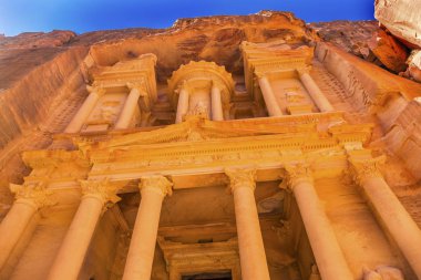 Sarı Altın hazine sabah Siq Petra Ürdün 