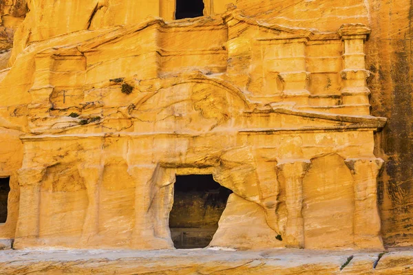 Obelisk Tomb Bab el-siq Triclinium zewnętrznej Siq Canyon wejście Petra Jordan — Zdjęcie stockowe