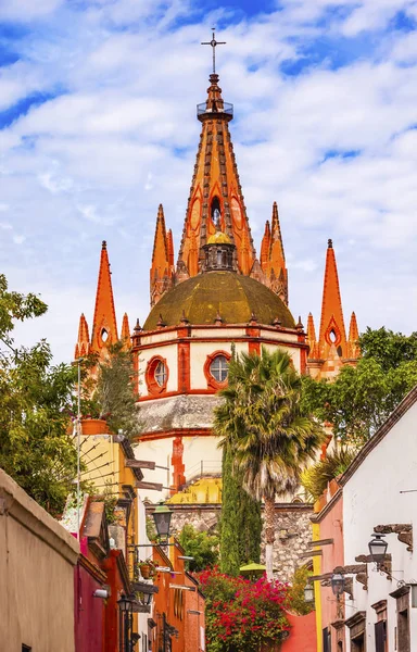 Aldama Street Parroquia Archangel Church San Miguel de Allende Mexico — Zdjęcie stockowe