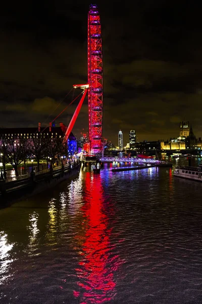 Big Eye Ruota panoramica Tamigi River Night Londra Inghilterra — Foto Stock