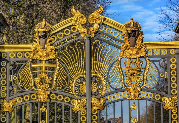 Золотий Канади Марото ворота Букінгемський палац Лондон, Англія — стокове фото