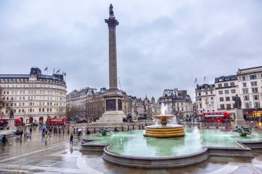 Trafalgar Meydanı'na Westminster Londra İngiltere