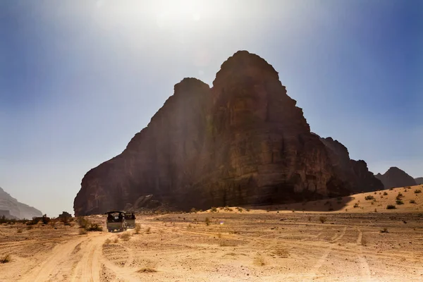 Zeven pijlers van wijsheid vallei van maan Wadi Rum Jordanië — Stockfoto