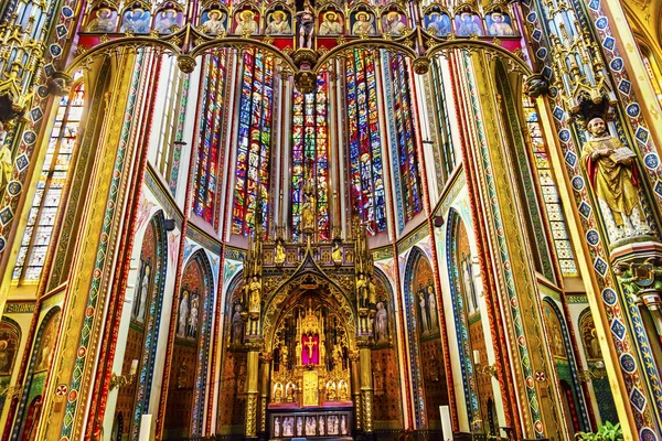 Basilikan Kristus krucifix målat glas De Krijtberg kyrka Amsterdam Holland Nederländerna — Stockfoto