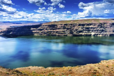 Wanapum Gölü Kolombiya Nehir yaban atları anıt Washington