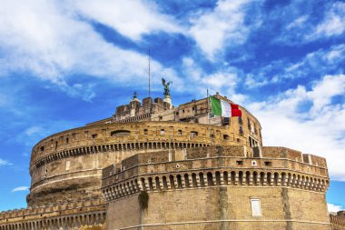 Castel Sant Angelo Vatikan Castle İtalyan bayrağı Roma İtalya 
