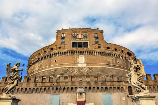 Castel Ponte Sant Angelo Vatikán hrad Berniniho anděly Řím Itálie — Stock fotografie