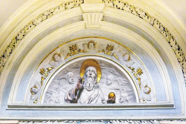 Białe złoto Boga Santa Maria Della tempo Kościoła kopuły Bazyliki Rzym Włochy — Zdjęcie stockowe