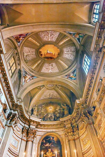 Soffitto dell'Agnello Chiesa SS Vincenzo E Anastasio Roma, Italia — Foto Stock