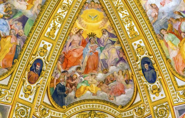 Incoronazione di Maria Chiesa di San Marcello al Corso Roma — Foto Stock