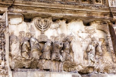 Titus kemer Roma yağma Jerusalem Tapınağı zafer Forum Roma İtalya 