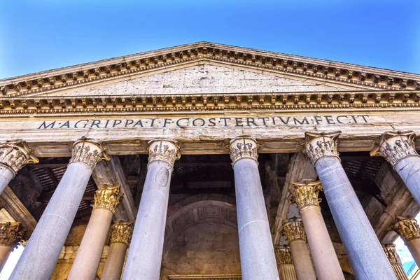 Fasádní pilíře Pantheon Řím Itálie — Stock fotografie