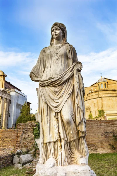 Vestal Virgin Temple Antonius Faustina Fórum Romano Roma Itália — Fotografia de Stock