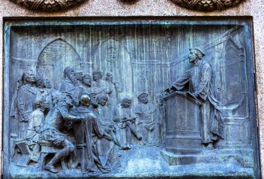 Giiordano Bruno konuşan heykel Campo de' Fiori Roma İtalya 