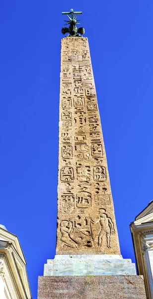 Hieroglyfy Obelisk Sallustiano Trinita Dei Monti španělské kroky Řím Itálie — Stock fotografie