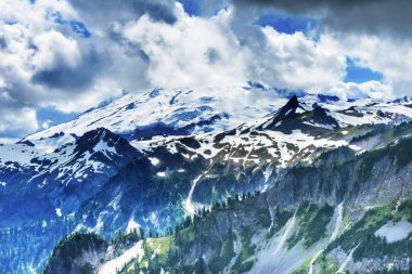 Baker Dağı buzullar bulutlar sanatçı noktası Washington ile 