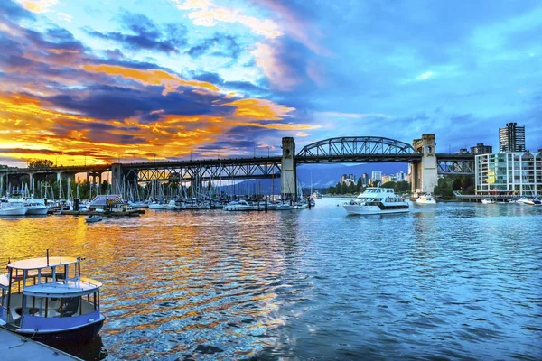 Granville Island Burrard Street Bridge Vancouver British Columbia Canada — Stock Photo, Image