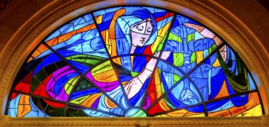 Fatima, Lizbon - 17 Eylül 2917 Mary vitray Basilica Lady tesbih Fatima Portekiz. Nerede üç Portekizce Çoban çocuk Virgin Mary tesbih duası gördüm sitelerinde oluşturuldukları Kilisesi. 1953'te oluşturulan Bazilikası. 