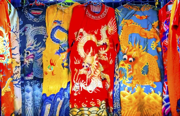 Chinese Dragon Replica Silk Garments Panjuan Flea Market  Beijing China — Stock Photo, Image