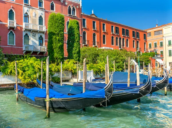 Barevné Canal Grande Gondola Benátky Itálie — Stock fotografie