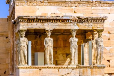 Sundurma Caryatids Harabeleri tapınak Erechtheion Acropolis Atina Yunanistan
