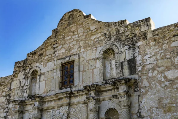 Sitio de batalla de la fachada de la misión Alamo San Antonio Texas — Foto de Stock